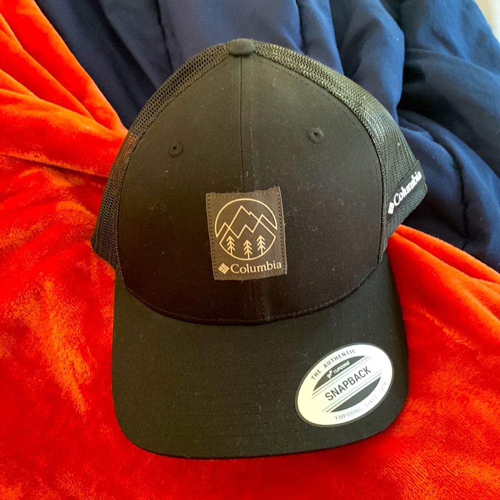 Brand new black Columbia SnapBack ball cap